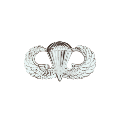 PARACHUTIST BADGE